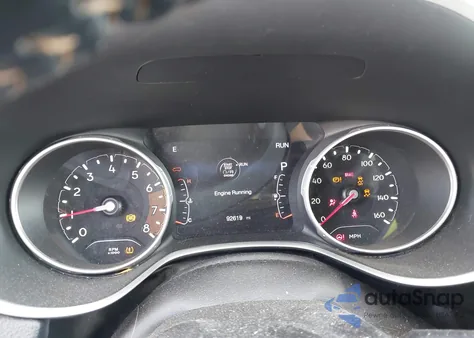 2020 Jeep Compass Limited 4X4 from USA, damaged, VIN 3C4NJDCBXLT146257